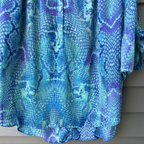 Jennifer Lopez Snake Print Dolman Sleeve Top Blue Green Flowy Women’s Size L - Picture 4 of 14